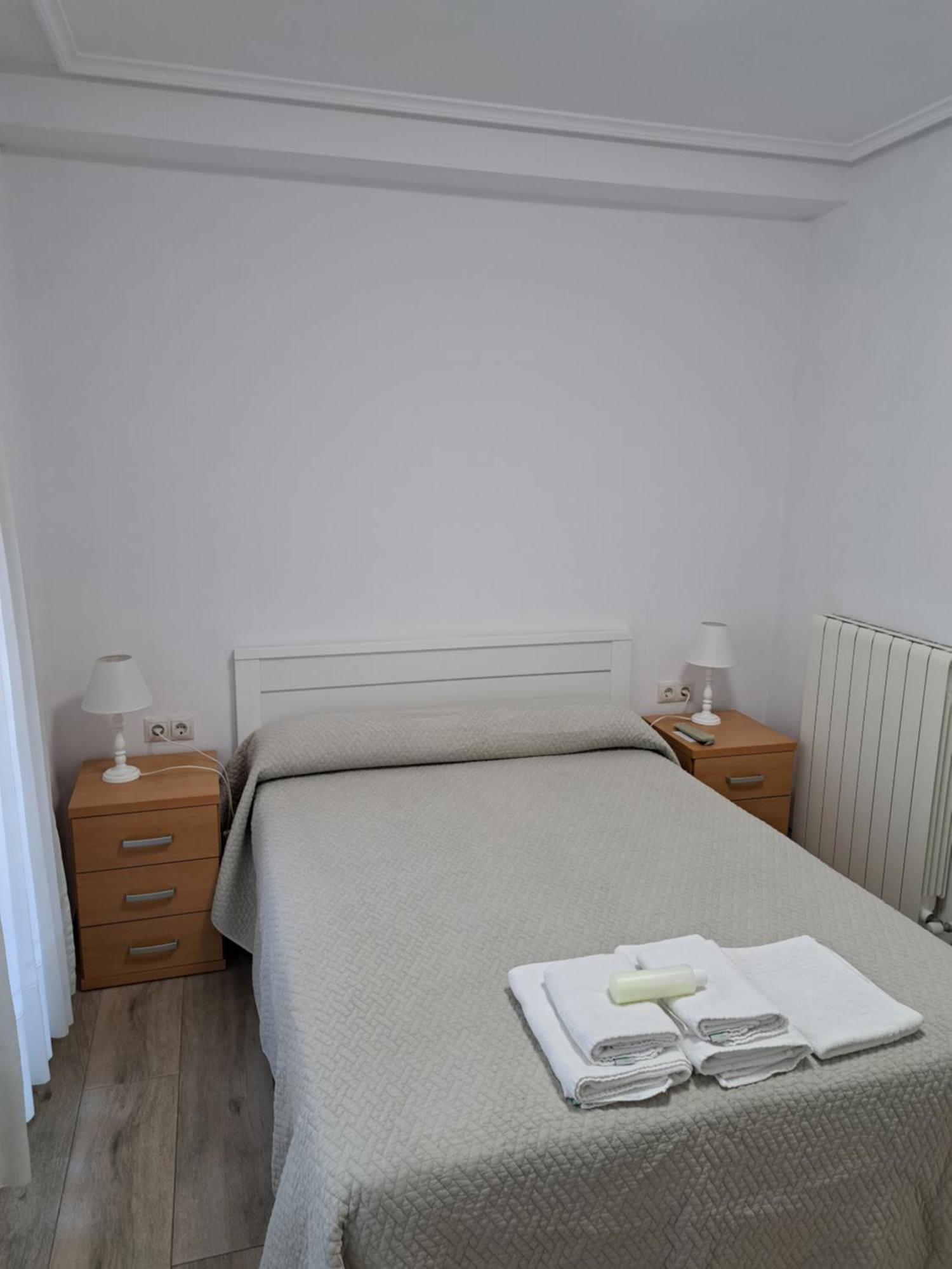 Pension Iruna Santurtzi ภายนอก รูปภาพ