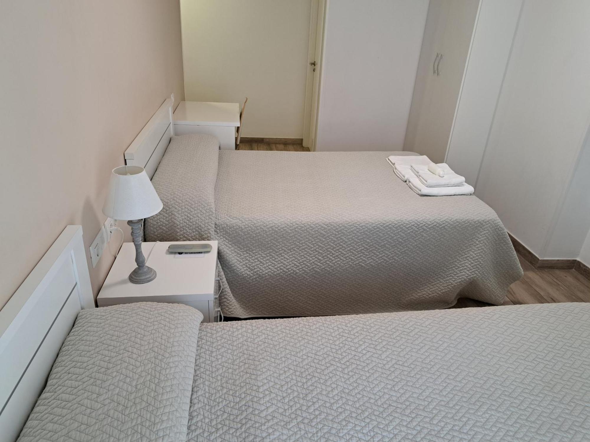 Pension Iruna Santurtzi ภายนอก รูปภาพ
