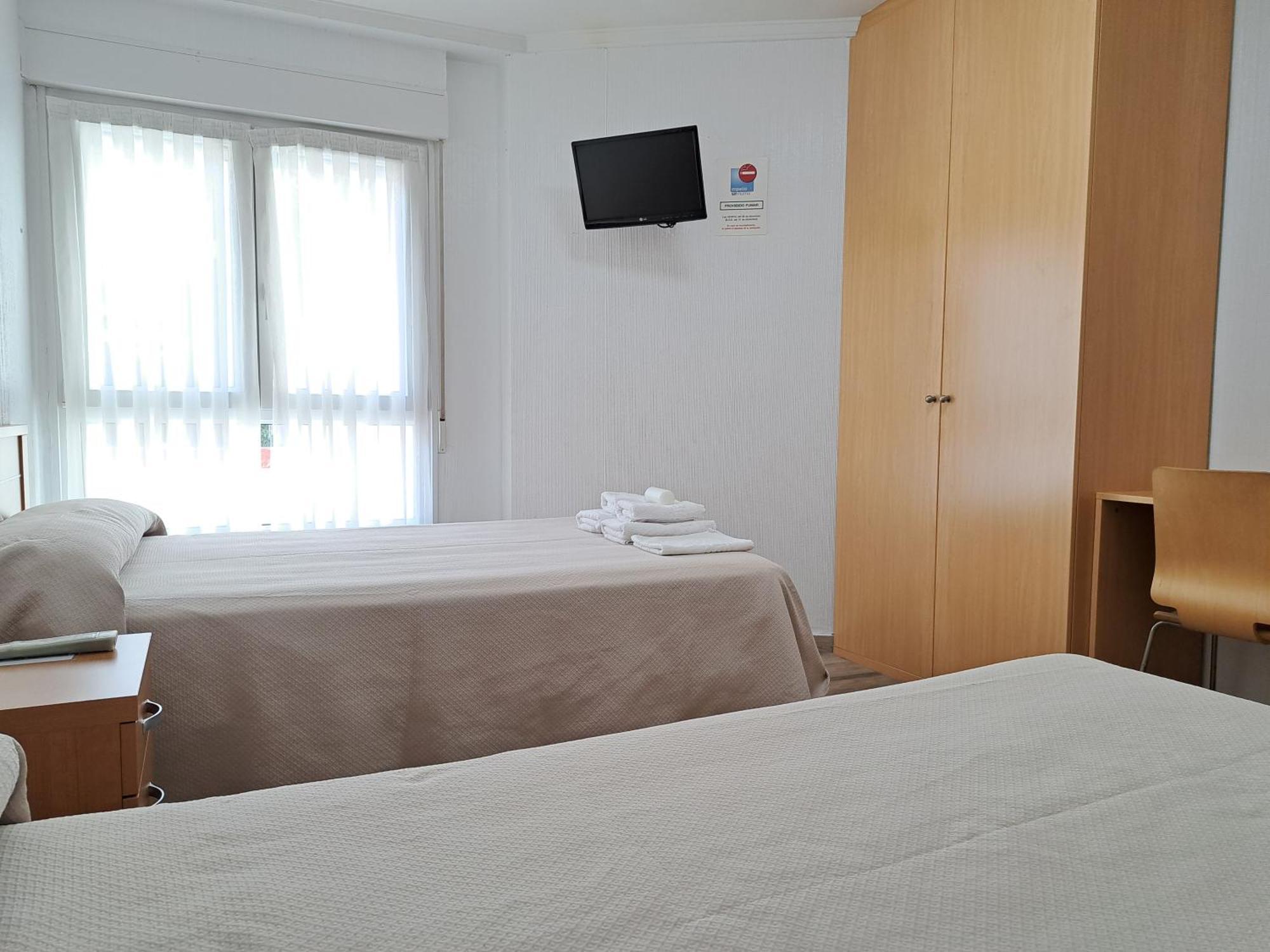 Pension Iruna Santurtzi ภายนอก รูปภาพ