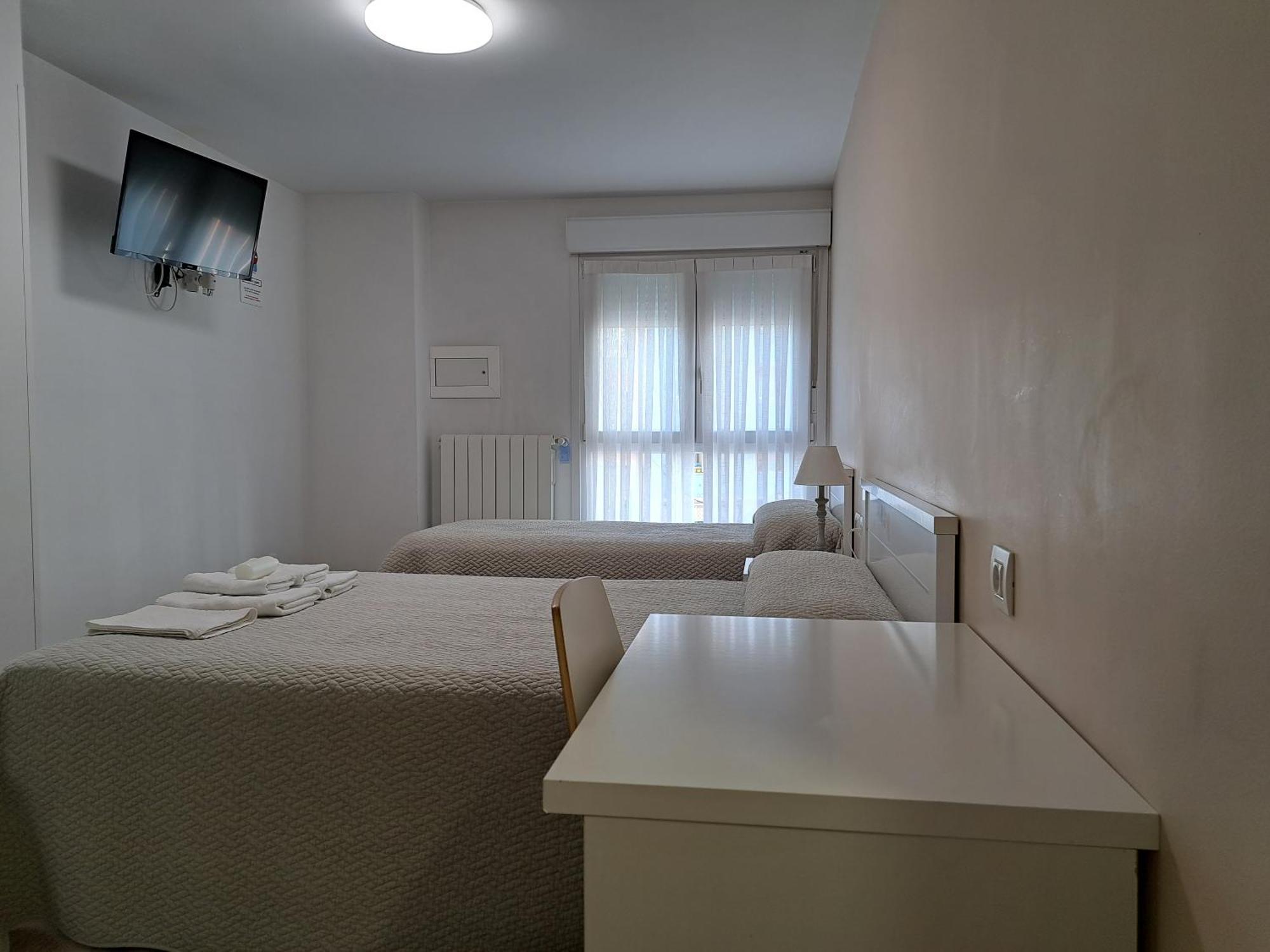 Pension Iruna Santurtzi ภายนอก รูปภาพ