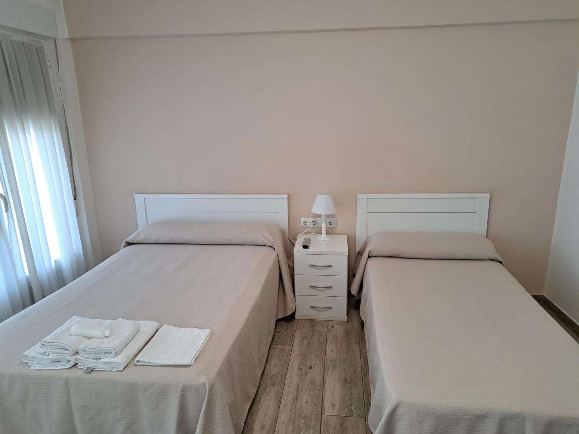 Pension Iruna Santurtzi ภายนอก รูปภาพ