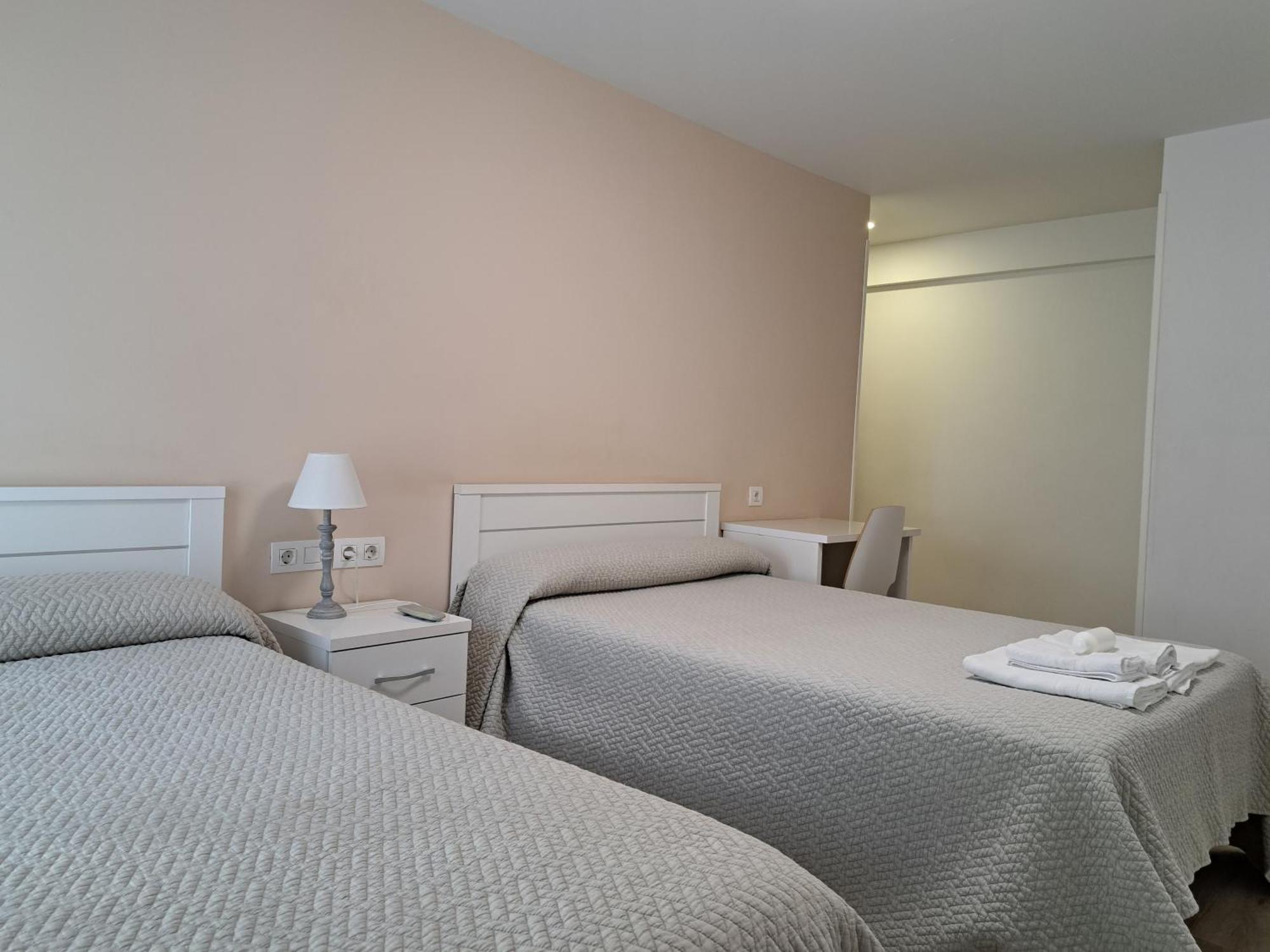 Pension Iruna Santurtzi ภายนอก รูปภาพ