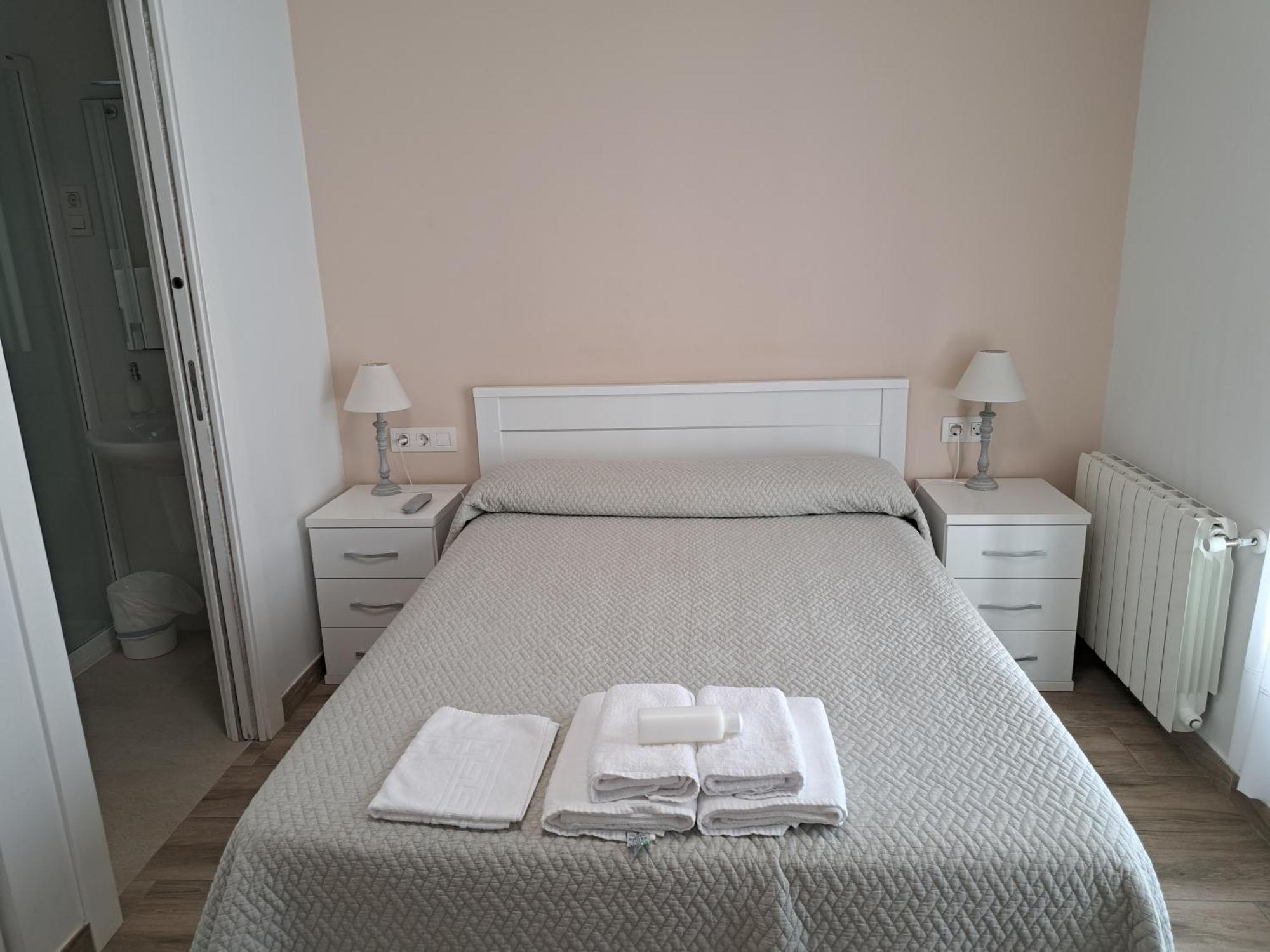 Pension Iruna Santurtzi ภายนอก รูปภาพ