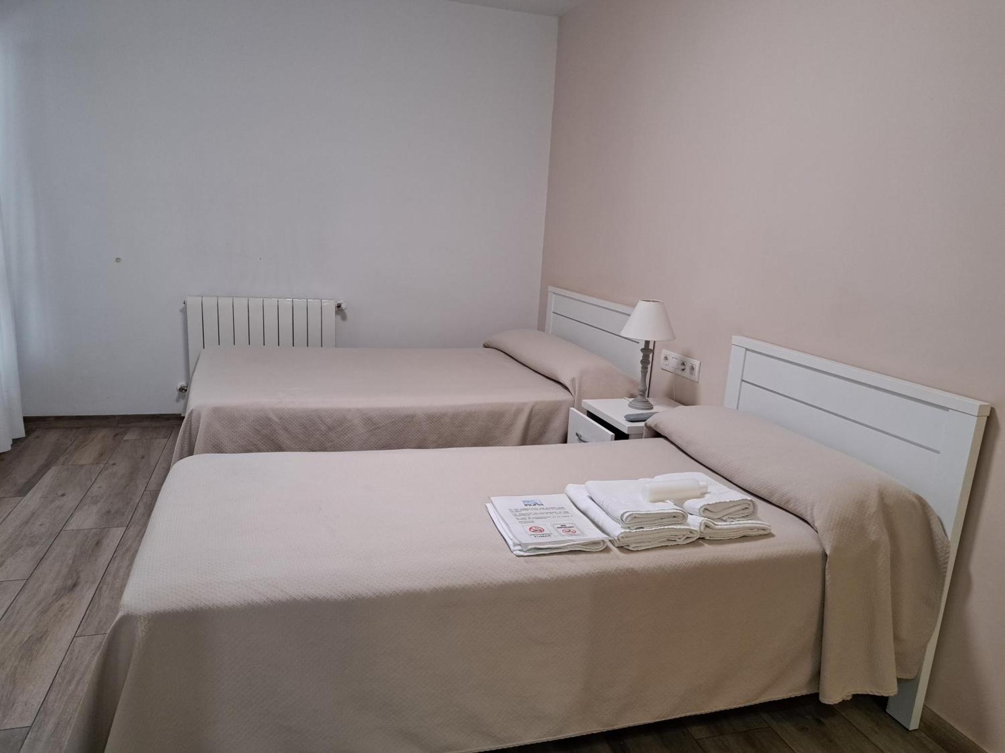 Pension Iruna Santurtzi ภายนอก รูปภาพ