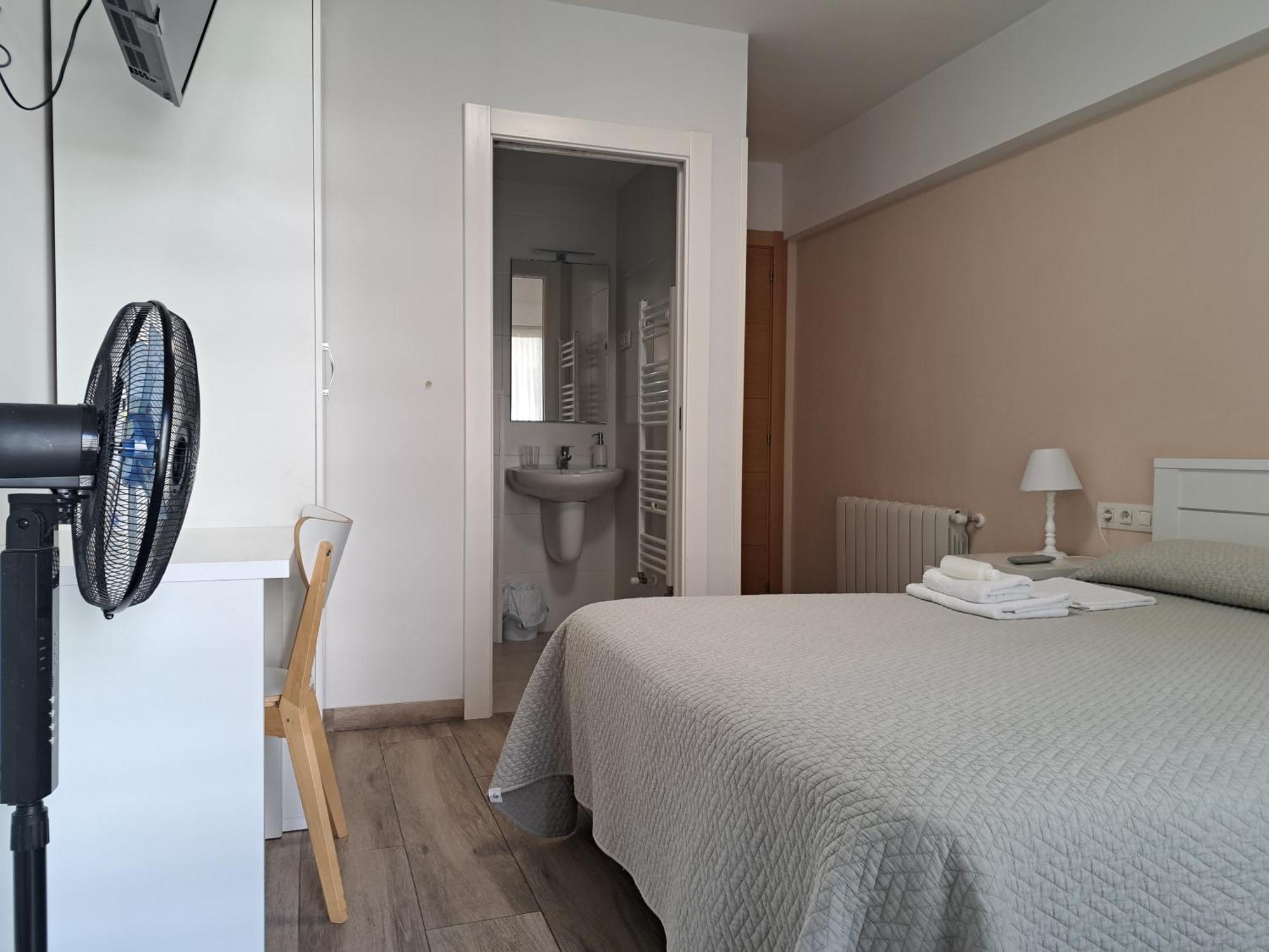 Pension Iruna Santurtzi ภายนอก รูปภาพ