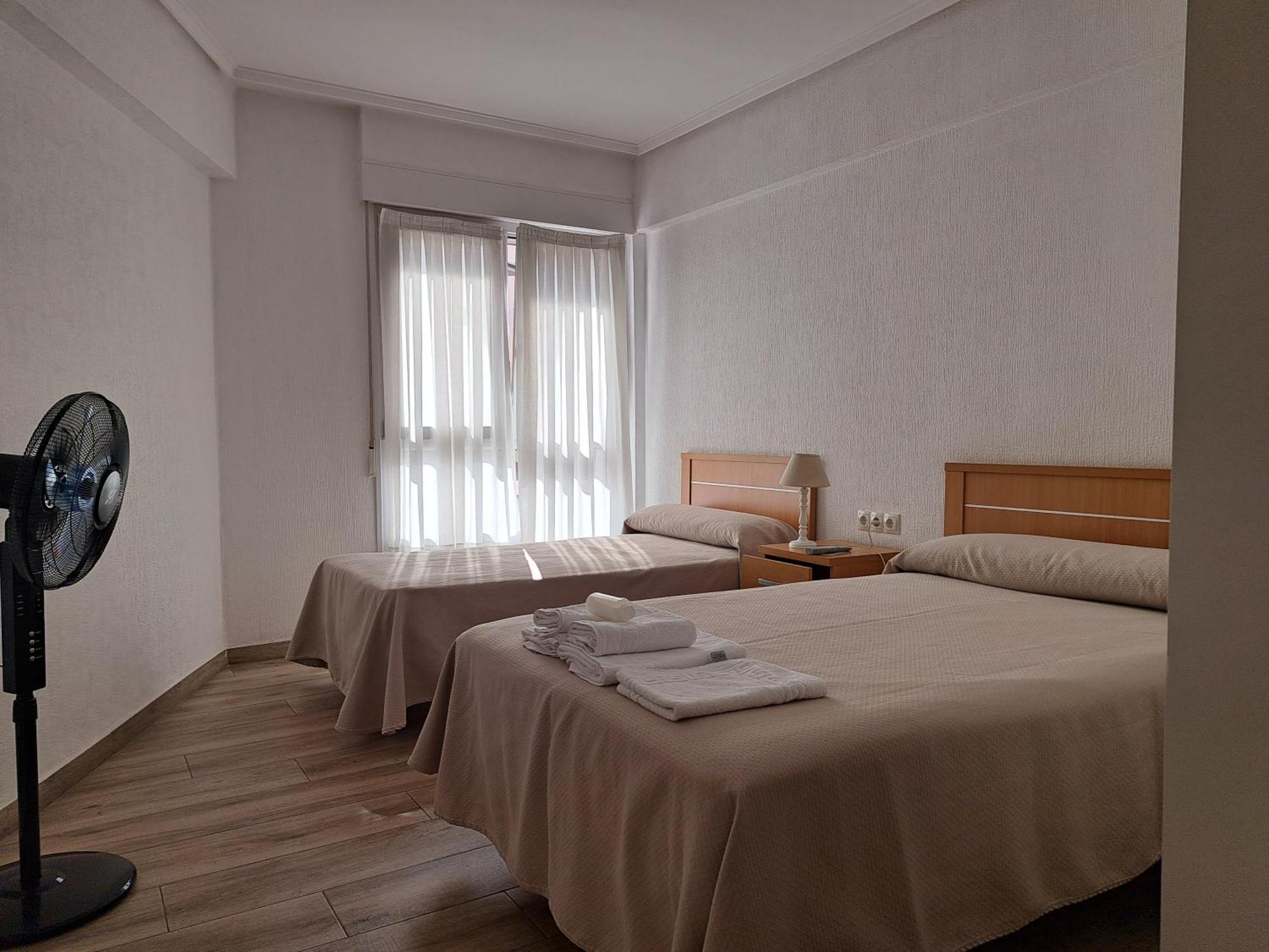 Pension Iruna Santurtzi ภายนอก รูปภาพ