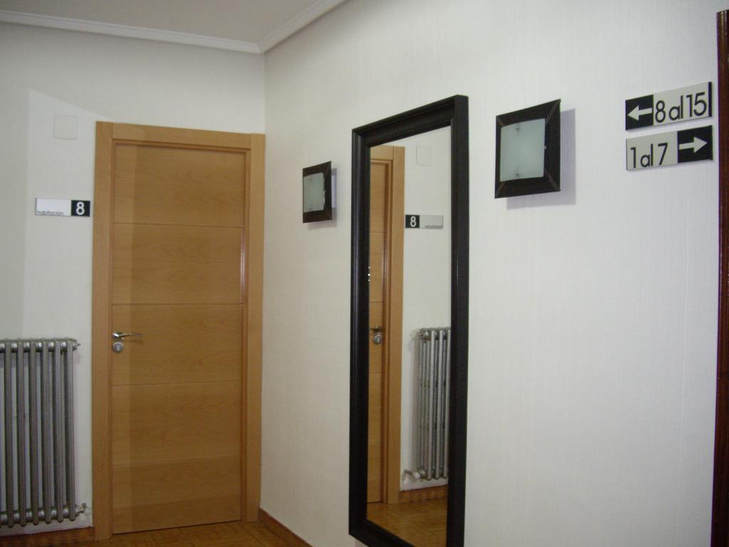 Pension Iruna Santurtzi ภายนอก รูปภาพ